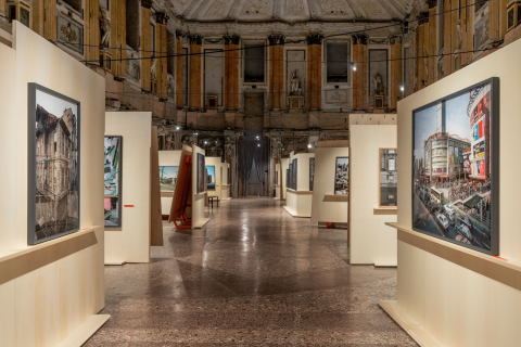 UniFor supports, as technical sponsor, the “Gabriele Basilico. Le mie città” exhibition.
