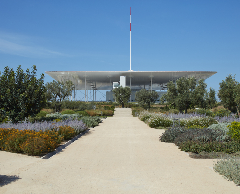 Stavros Niarchos Foundation