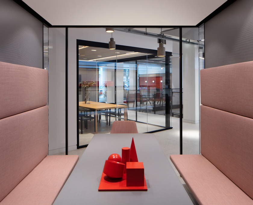 New London Flagship Store for UniFor and Molteni&C|Dada Contract Division